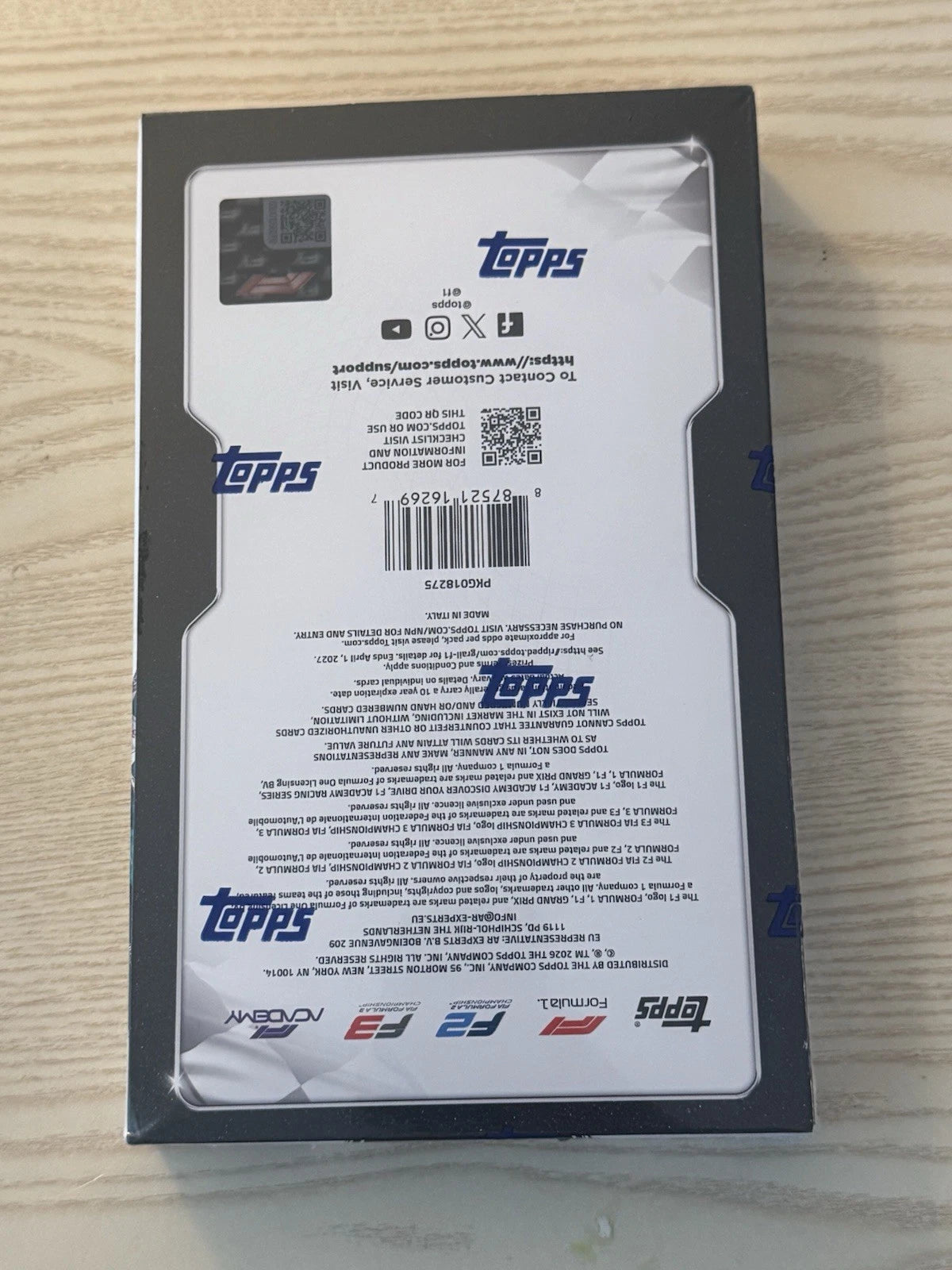 2026 TOPPS CHROME Formula 1 Hobby Box (1 Auto) F1 Racing Brand New